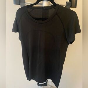Lululemon black swiftly tech short sleeve